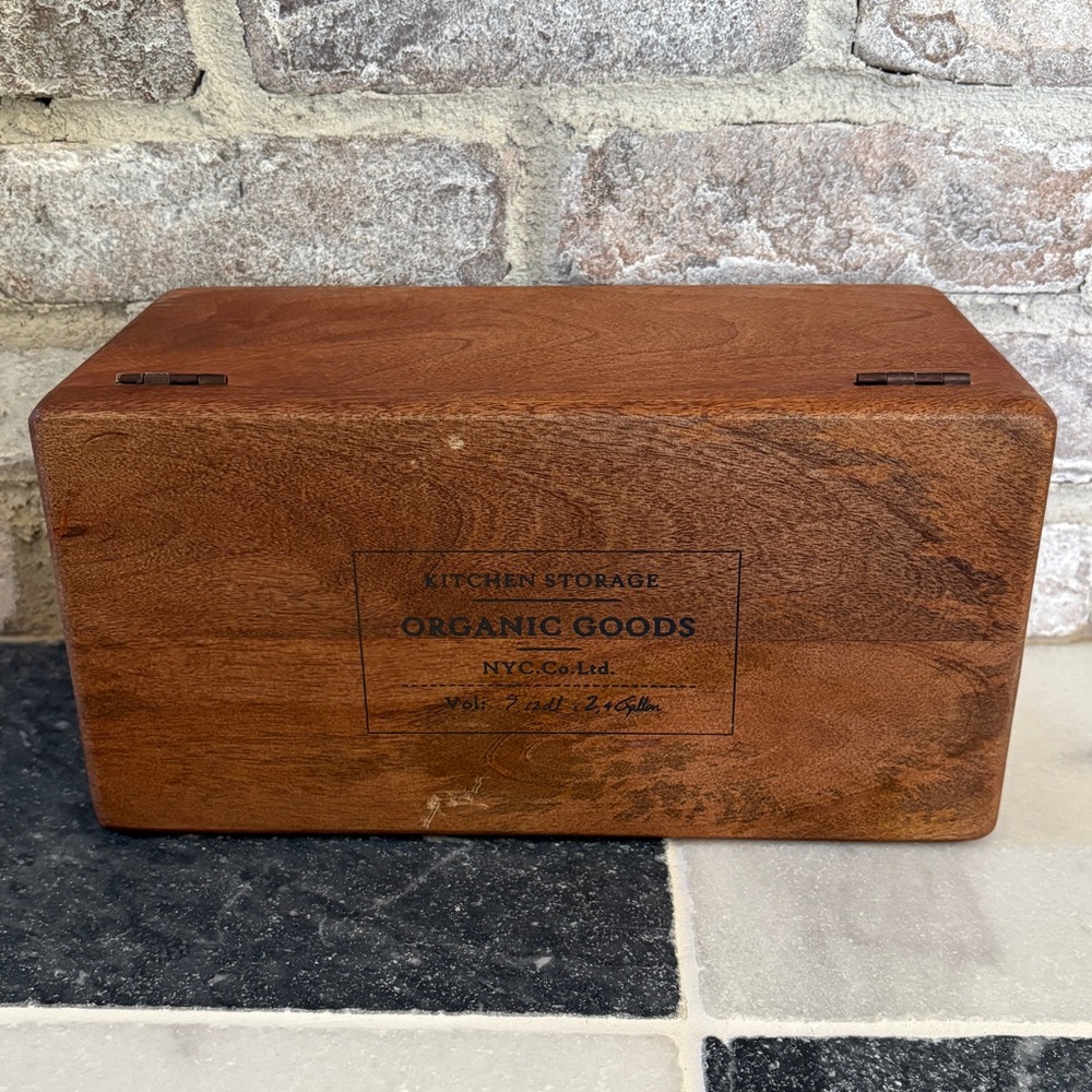 H&M Wooden Storage Container with Hinged Lid 11 x 5 1/2 x 5 1/2”